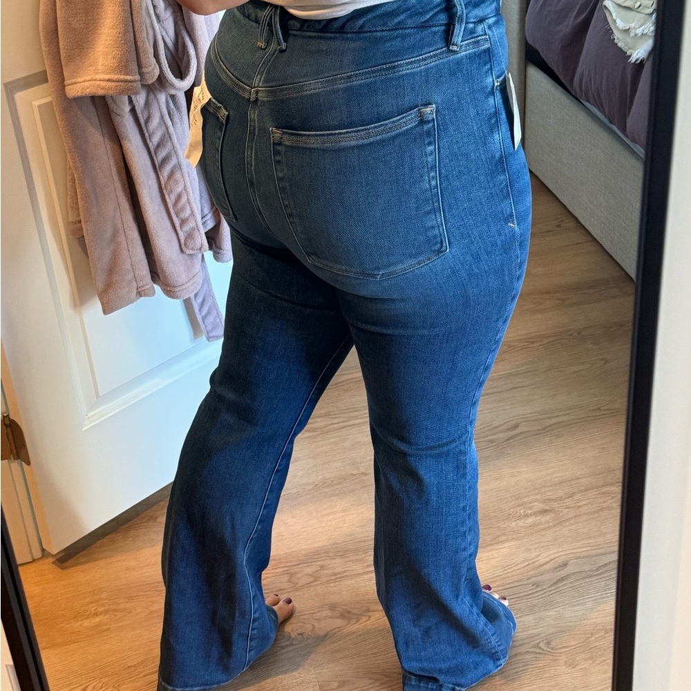 Good American Flare Jeans - Picture 2 of 5